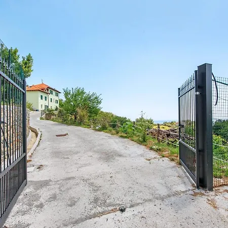 Apartment Chiara Du Ciapin - Osservatorio Cogoleto